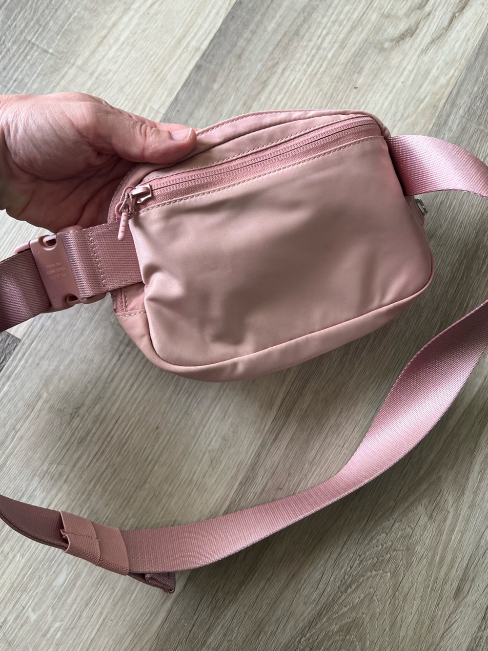 Lululemon Everywhere Belt Bag 1L Pink - Picture 4 of 8